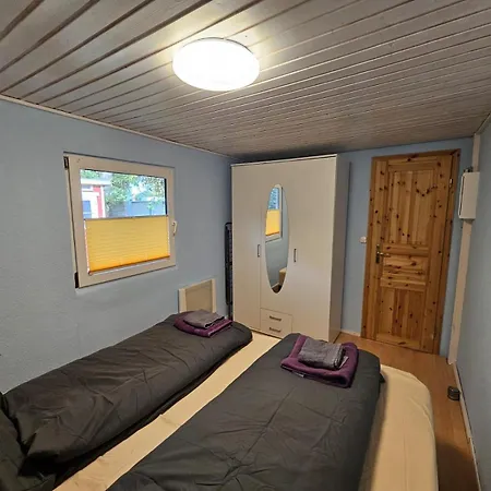 54 N 11,45 E Ferienhaus Poel