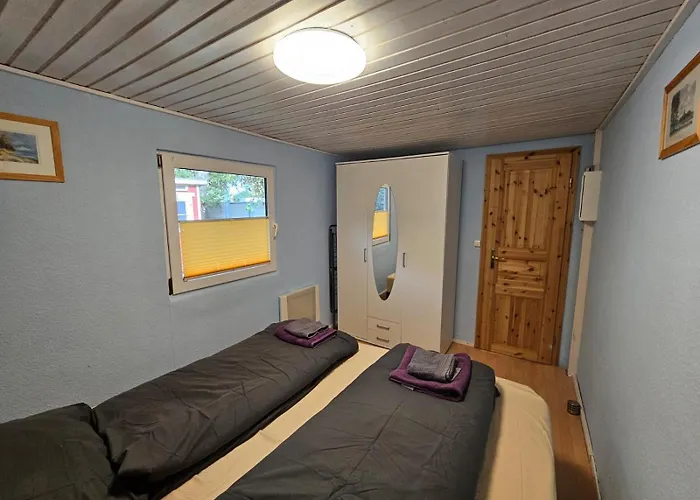54 N 11,45 E Feriehus Poel